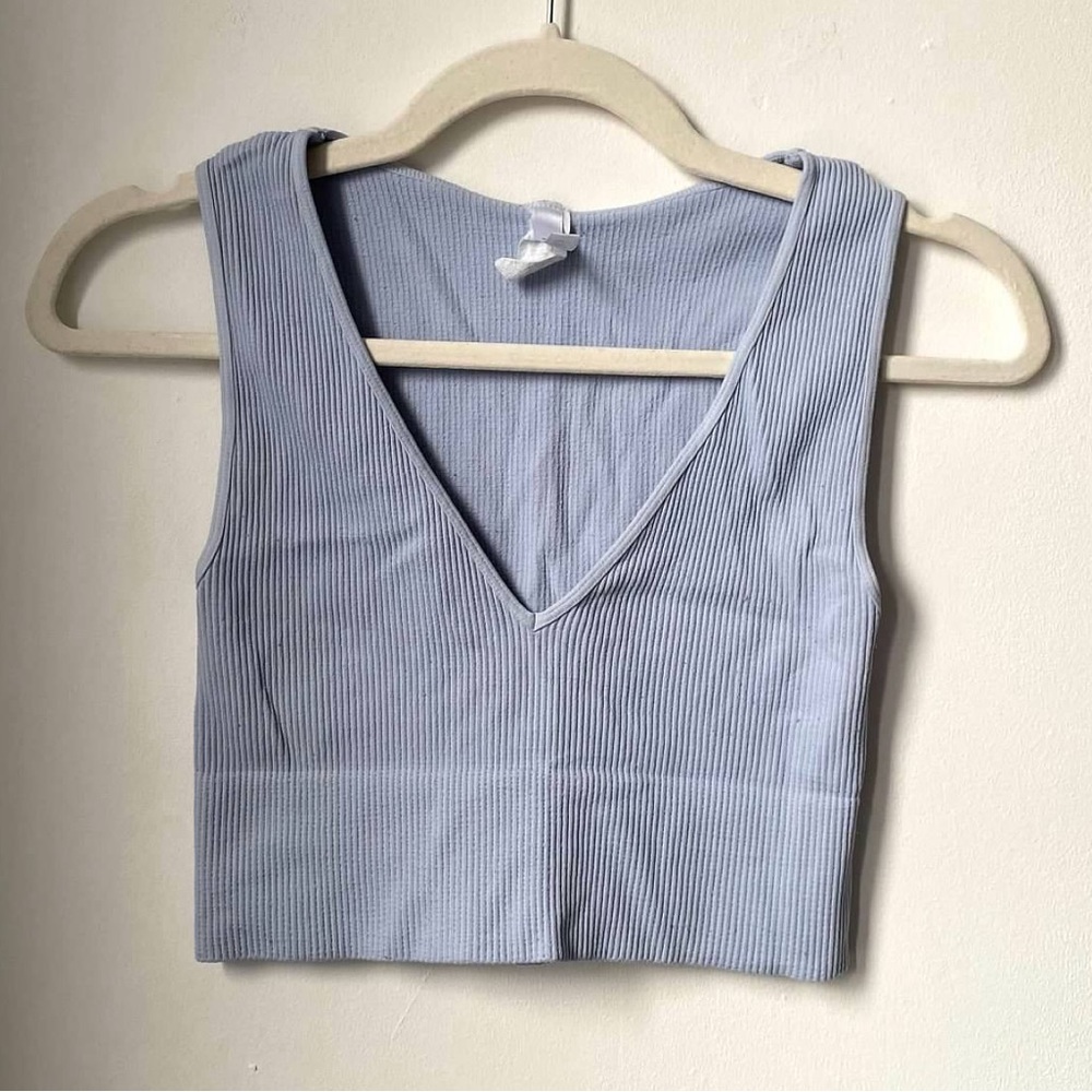 Blue v-neck crop top, size M/L